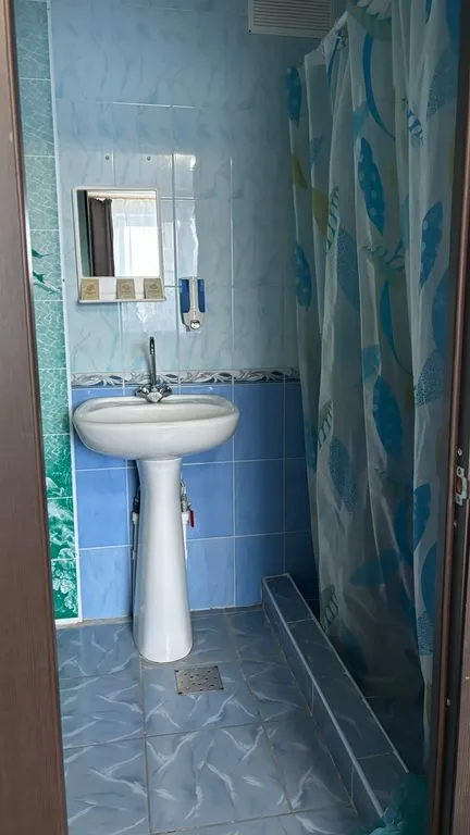 Четырёхместный номер эконом — На Брянской — фото 5