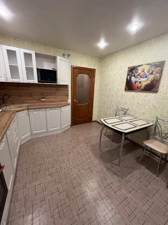 Квартира двухкомнатная на улице Симанина, 58 м², Дивеево — кухня, фото 3