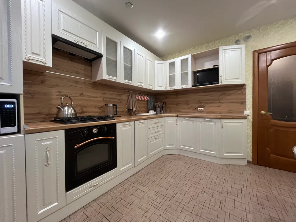 Квартира двухкомнатная на улице Симанина, 58 м², Дивеево — кухня, фото 4