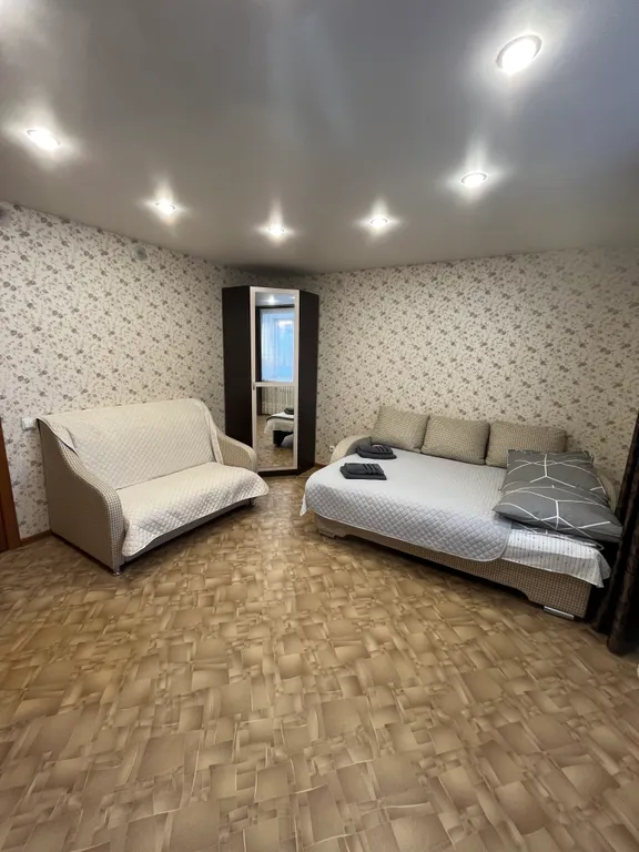 Квартира двухкомнатная на улице Симанина, 58 м², Дивеево — спальня, фото 2