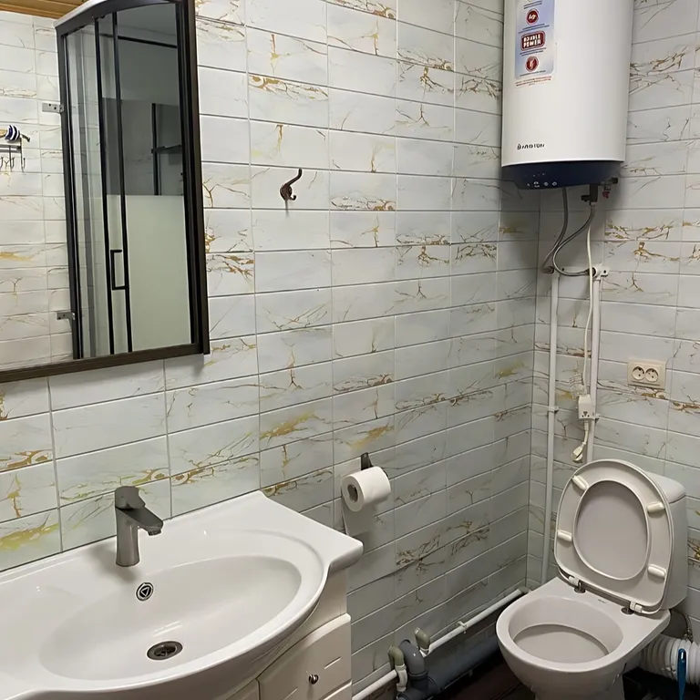 Дом 8-местный на улице Л. Некрасова, 128 м², Балтийск — ванная комната