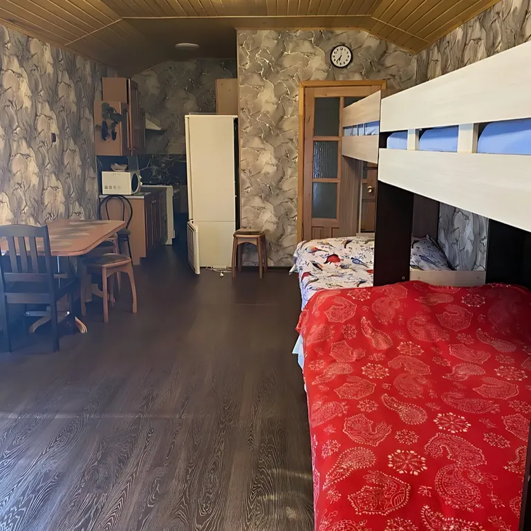 Дом 8-местный на улице Л. Некрасова, 128 м², Балтийск — спальня, фото 5