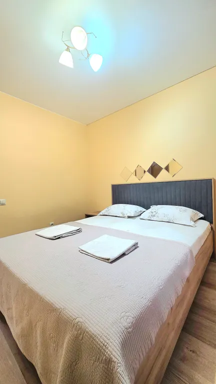 Квартира трёхкомнатная на улице Коцоева, 82 м², Владикавказ — спальня, фото 4