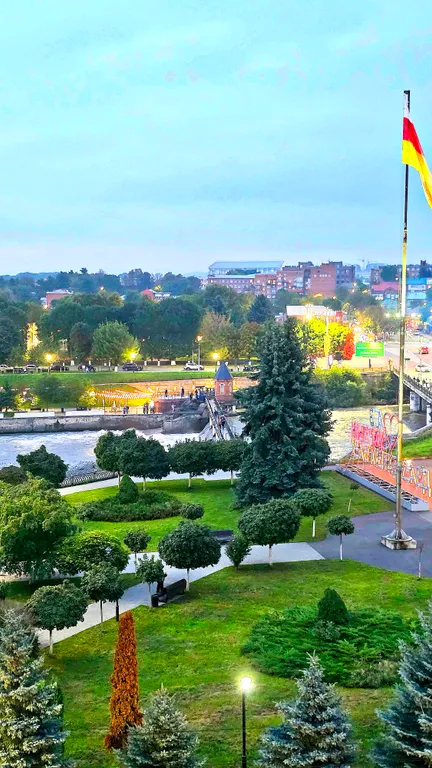 Квартира трёхкомнатная на улице Коцоева, 82 м², Владикавказ — вид из окна, фото 13