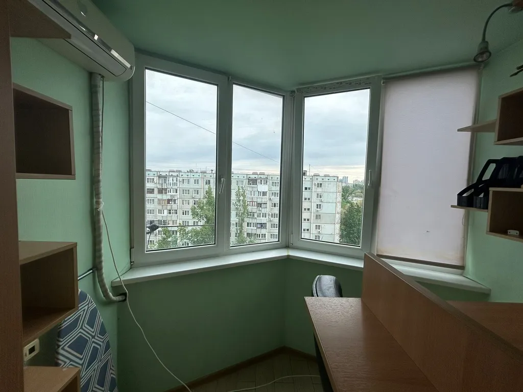 Квартира двухкомнатная в Дзержинском, 51 м², Волгоград — вид из окна