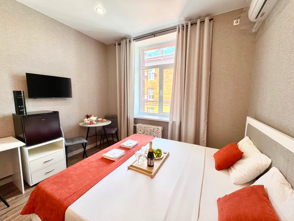 Двухместный номер с 1 кроватью престиж — Metro Rooms, фото 3 из 5