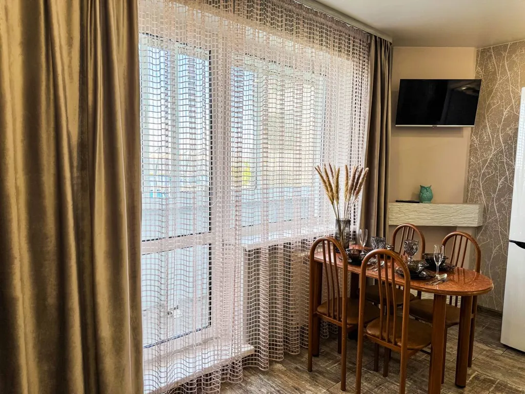 Квартира двухкомнатная в Кировском, 40 м², Красноярск — кухня