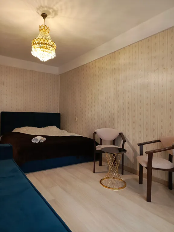 Квартира однокомнатная на улице Андрея Губина, 40 м², Кисловодск — спальня, фото 4