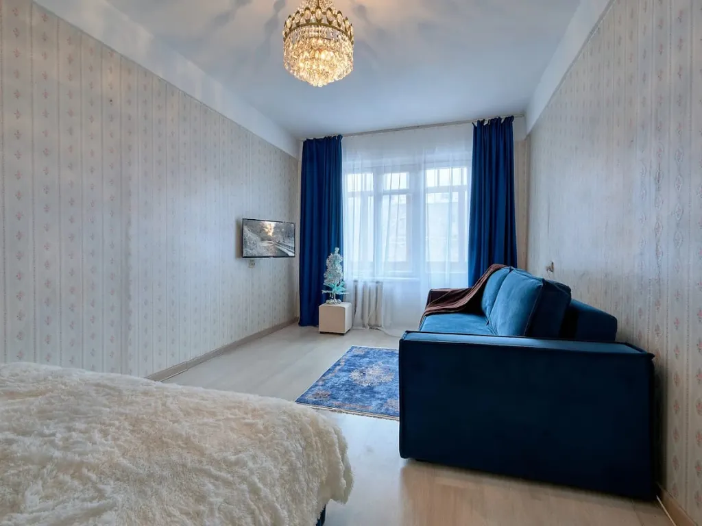 Квартира однокомнатная на улице Андрея Губина, 40 м², Кисловодск — спальня, фото 5