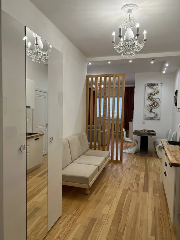 Квартира двухкомнатная на улице Белинского, 60 м², Томск — фото 12