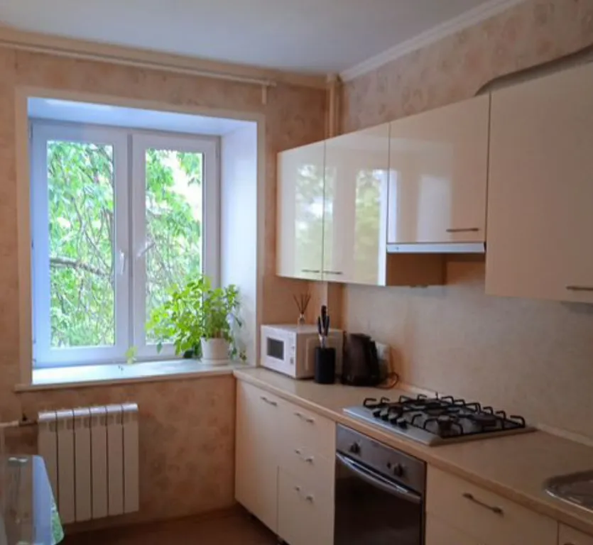 Квартира однокомнатная в Октябрьском, 37 м², Самара — кухня, фото 3