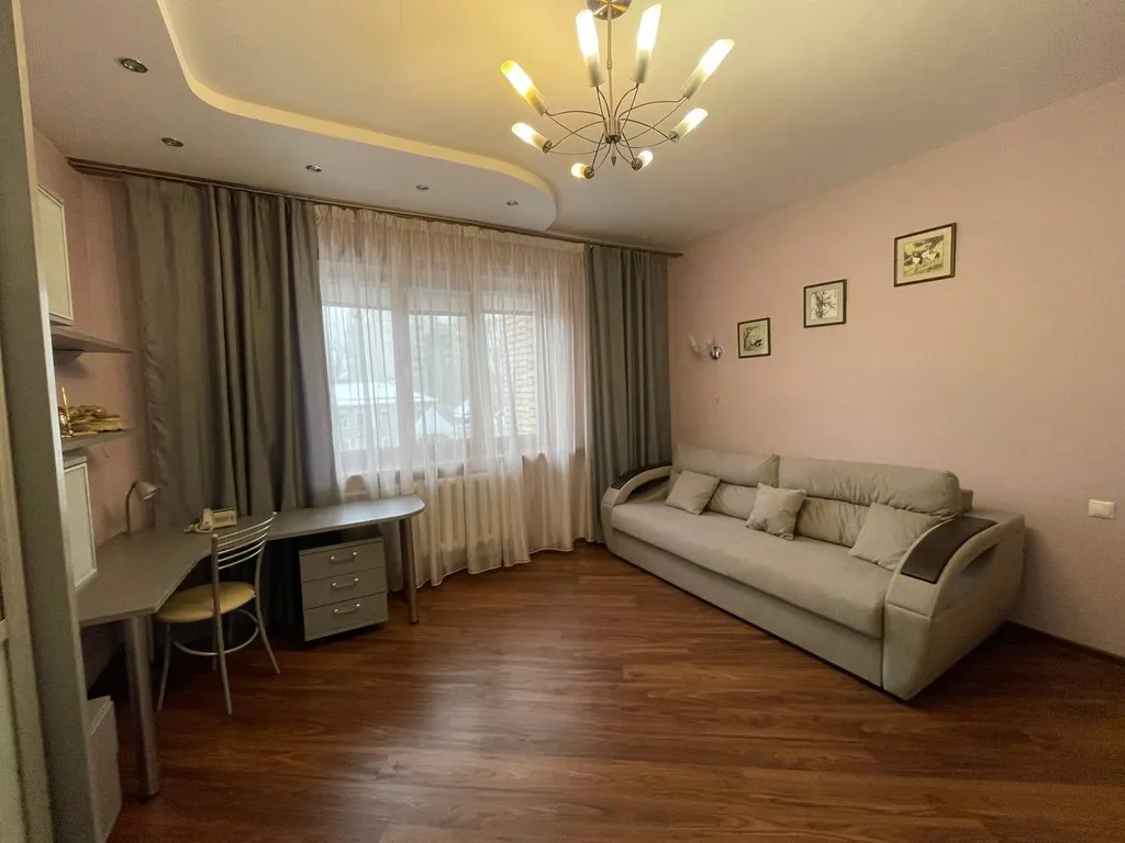 Квартира трёхкомнатная в Самарском, 120 м², Самара — спальня, фото 10