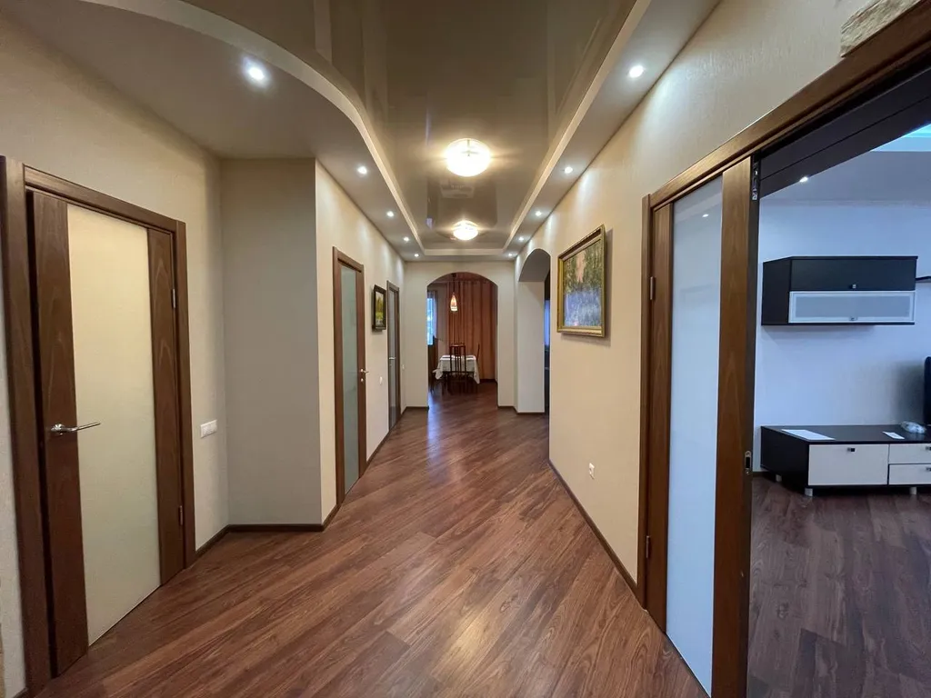 Квартира трёхкомнатная в Самарском, 120 м², Самара — фото 18