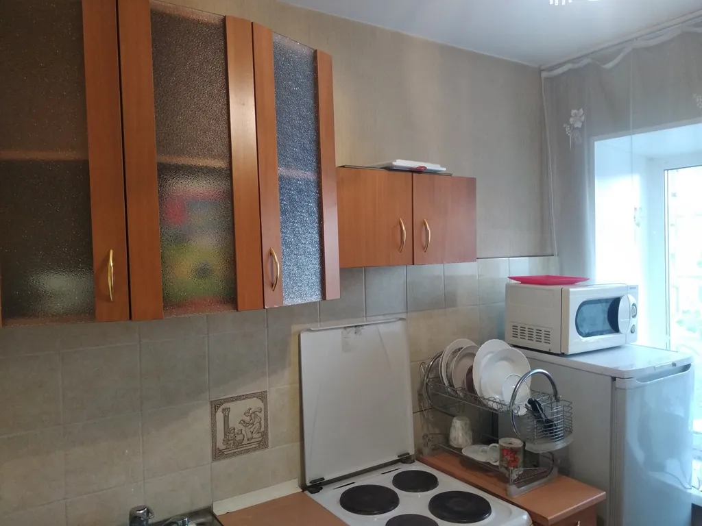 Квартира однокомнатная в Центральном, 40 м², Красноярск — кухня, фото 2
