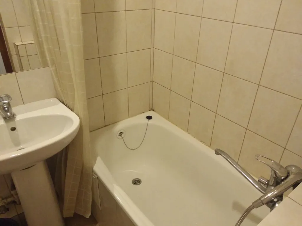 Квартира однокомнатная в Центральном, 40 м², Красноярск — ванная комната