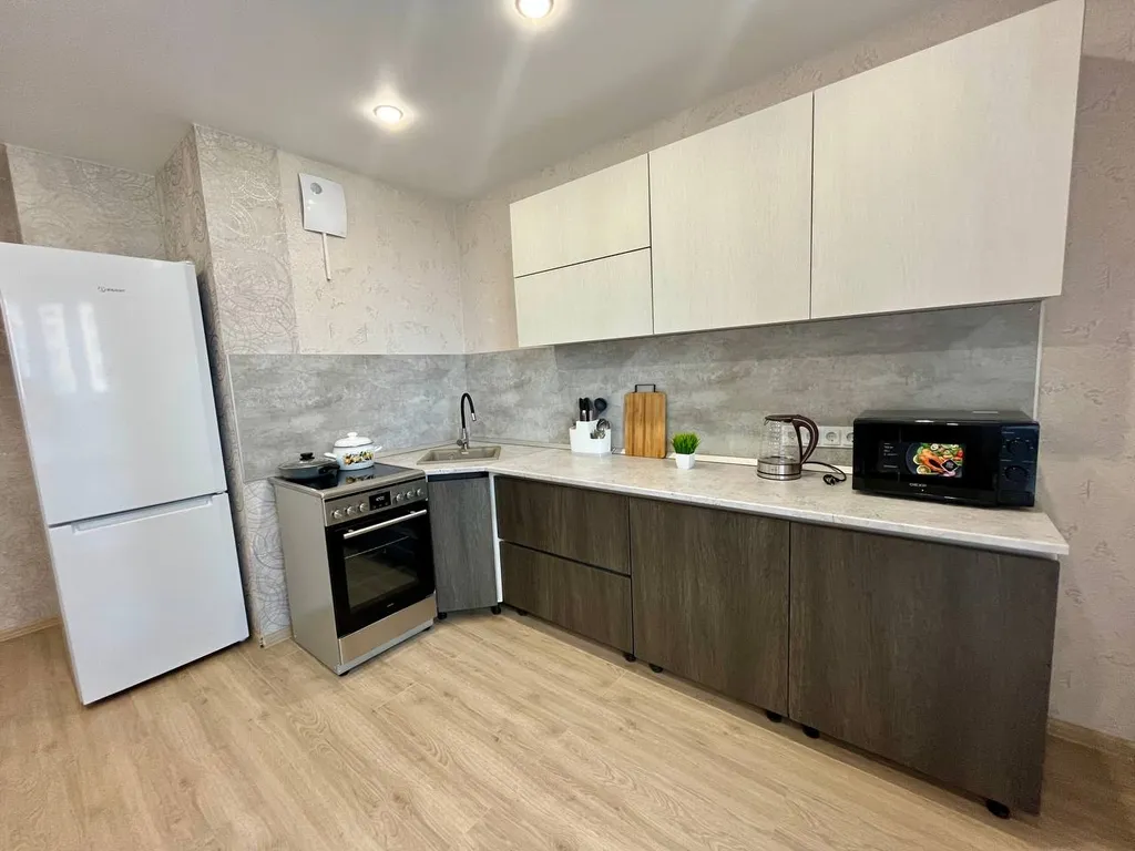 Квартира двухкомнатная у метро Кировская, 65 м², Самара — фото 4