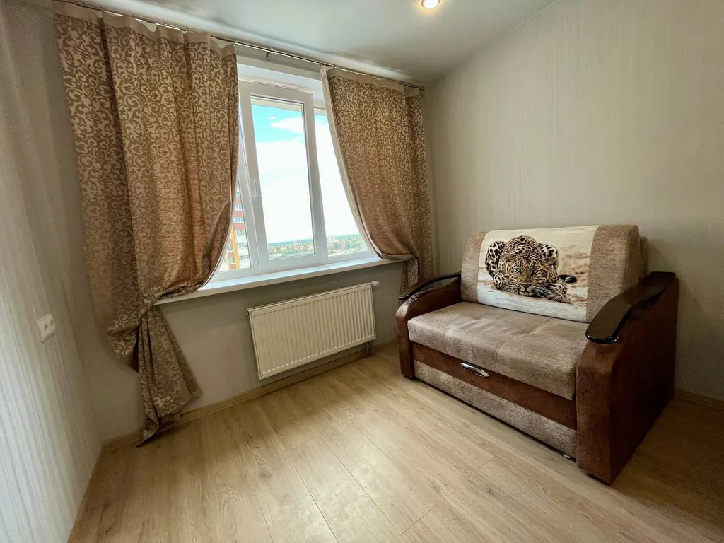Квартира двухкомнатная у метро Кировская, 65 м², Самара — фото 9