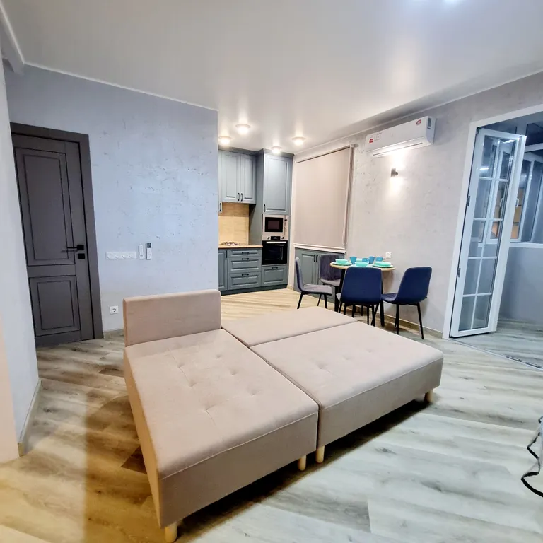 Квартира однокомнатная на проспекте Карла Маркса, 45 м², Каменск-Шахтинский — спальня, фото 4