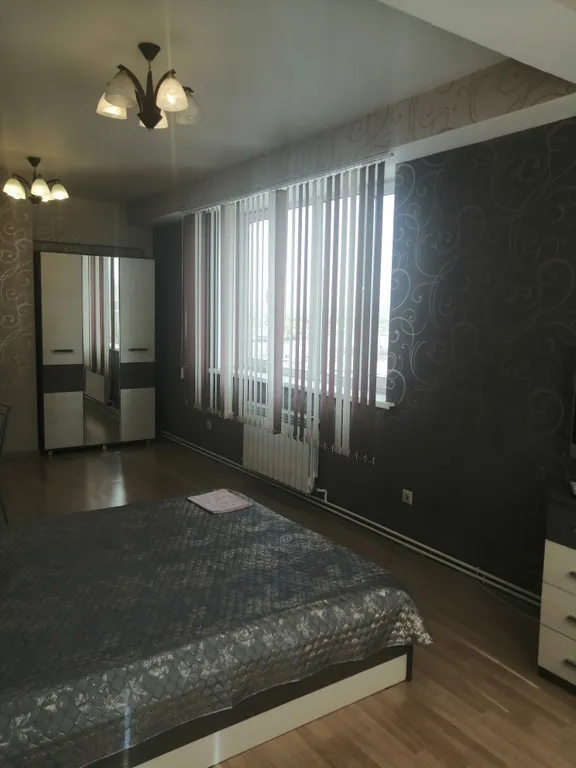 Квартира однокомнатная в Кировском, 50 м², Иркутск — спальня