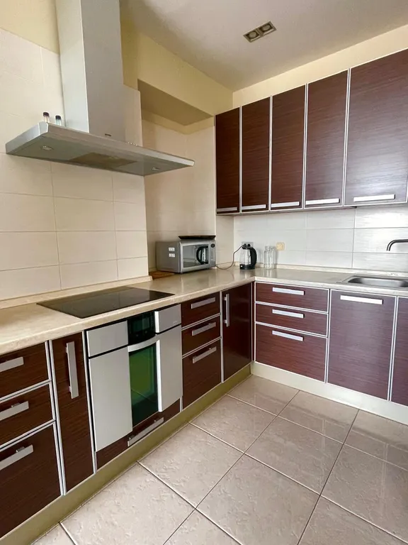 Квартира 4-комн в Фрунзенском, 103 м², Владивосток — кухня, фото 2