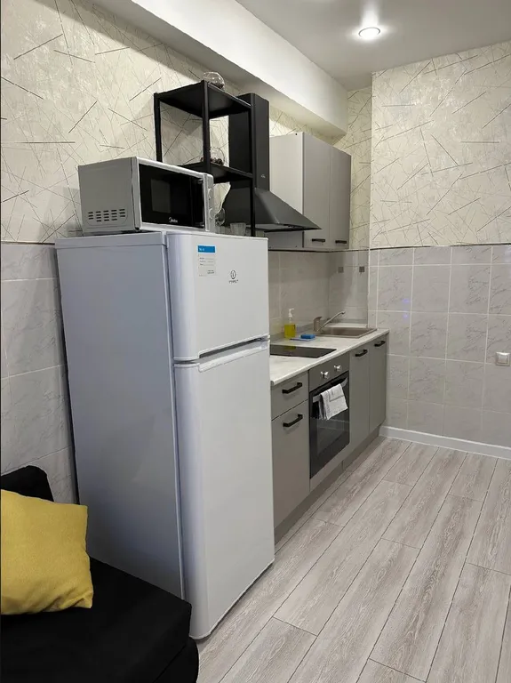 Квартира однокомнатная в Октябрьском, 40 м², Иркутск — кухня, фото 5