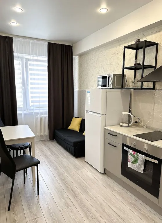 Квартира однокомнатная в Октябрьском, 40 м², Иркутск — кухня, фото 2