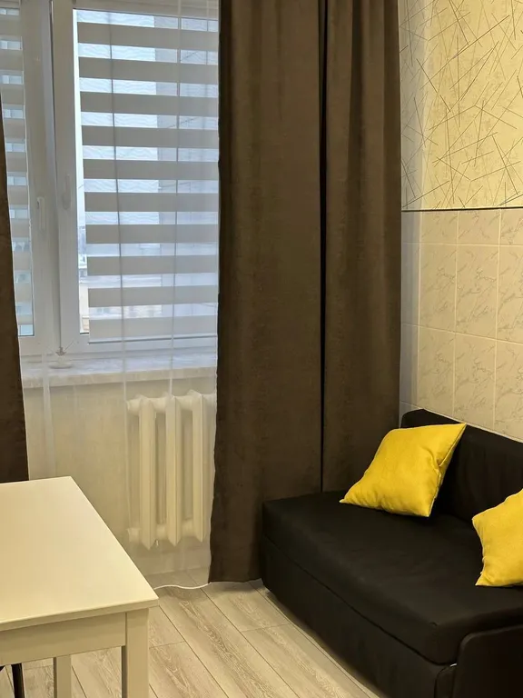 Квартира однокомнатная в Октябрьском, 40 м², Иркутск — спальня, фото 5