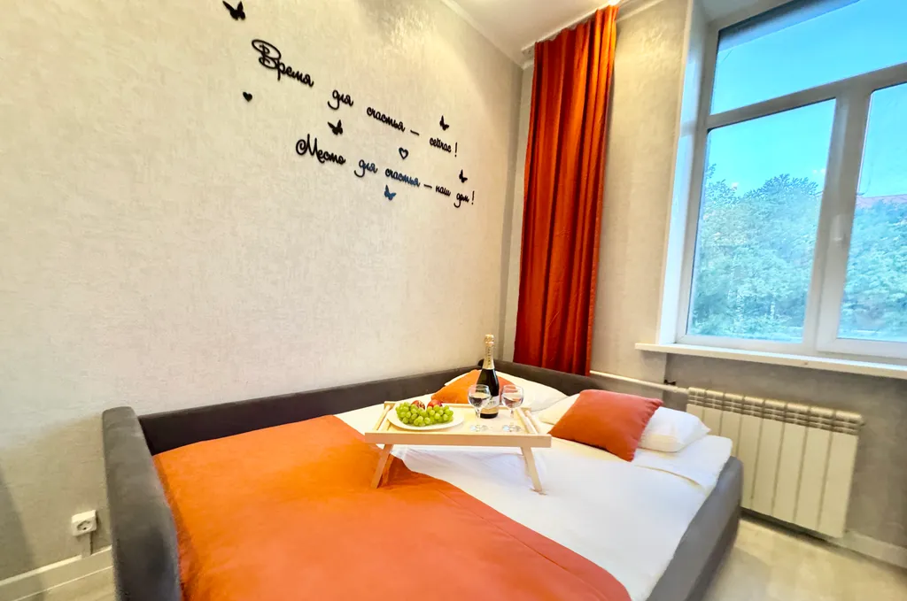 Комфорт широкий диван, гарантия качества, диван-кровать — Metro Rooms, фото 1 из 5