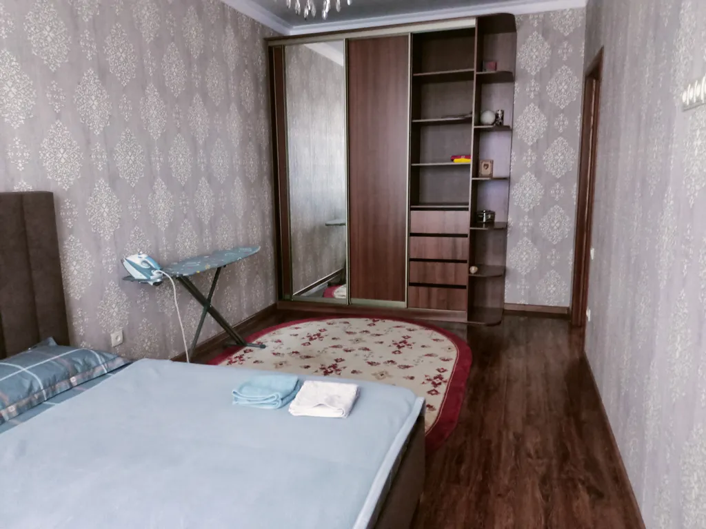 Квартира двухкомнатная в Ленинском, 72 м², Махачкала — спальня, фото 7