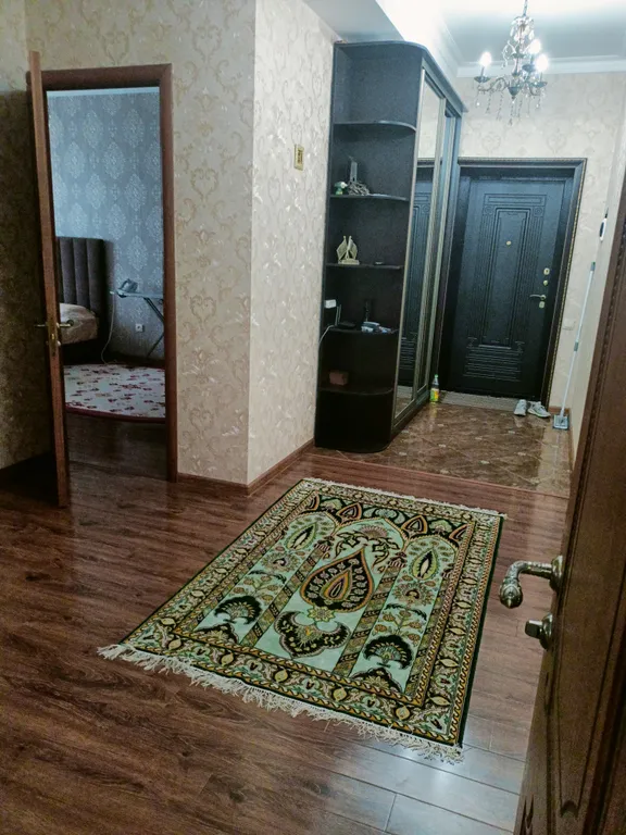 Квартира двухкомнатная в Ленинском, 72 м², Махачкала — фото 17