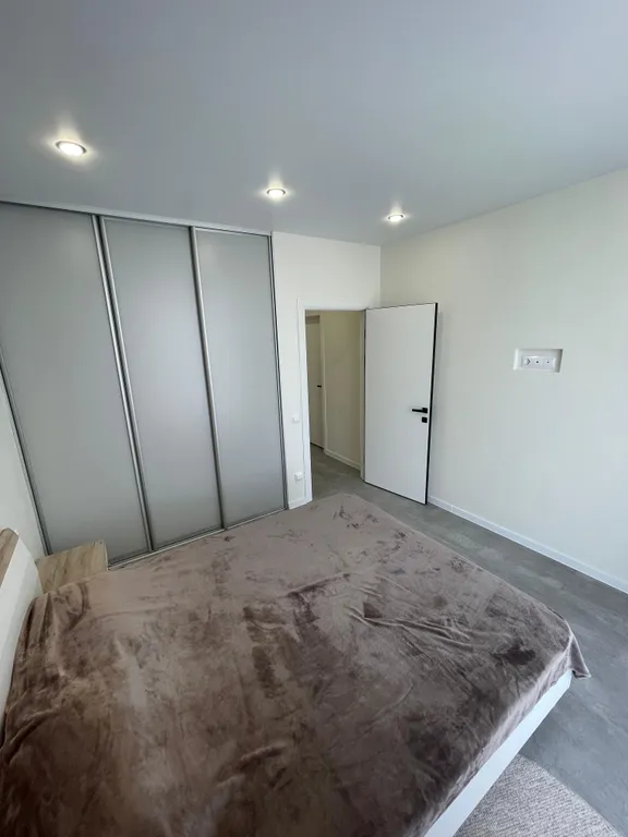 Квартира однокомнатная в Первореченском, 52 м², Владивосток — фото 13