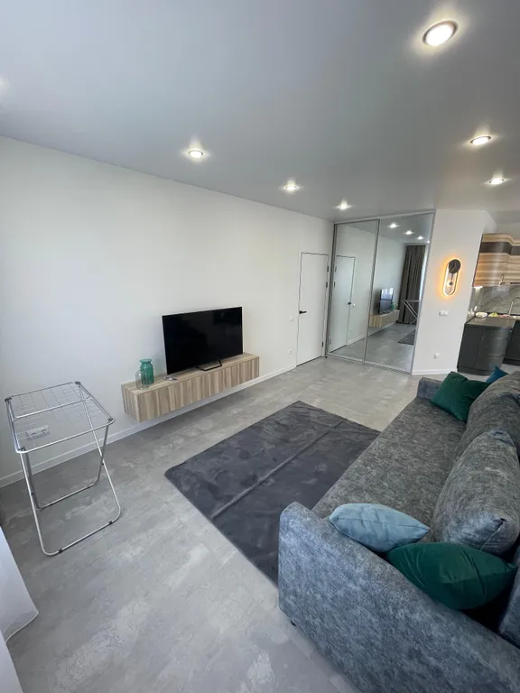 Квартира однокомнатная в Первореченском, 52 м², Владивосток — фото 18