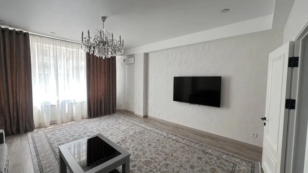 Квартира однокомнатная на улице Гейдара Алиева, 65 м², Дербент — спальня, фото 2