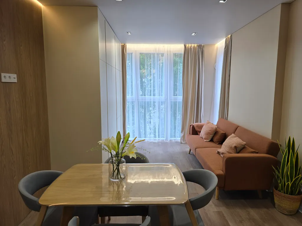Квартира двухкомнатная в Ленинградском, 60 м², Калининград — спальня, фото 4