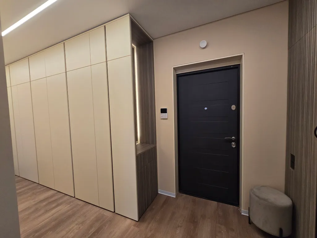 Квартира двухкомнатная в Ленинградском, 60 м², Калининград — фото 19