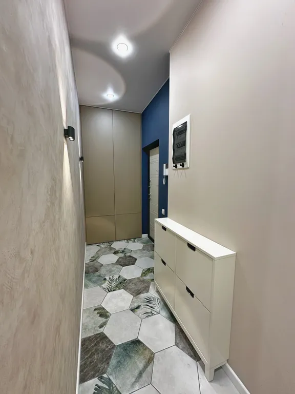 Квартира двухкомнатная в Ленинском, 55 м², Владивосток — фото 15