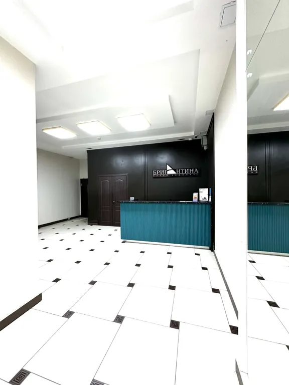 Квартира двухкомнатная в Ленинском, 55 м², Владивосток — фото 17