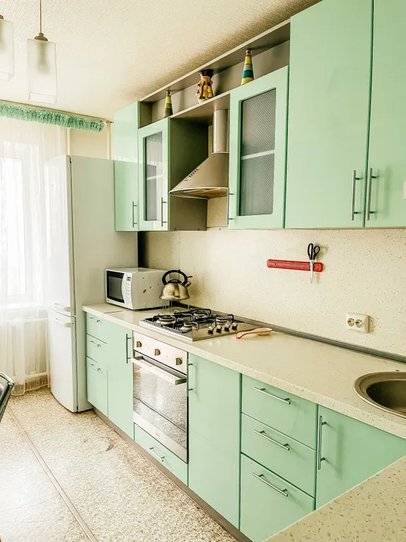 Квартира трёхкомнатная на улице Ватутина, 75 м², Сызрань — фото 13
