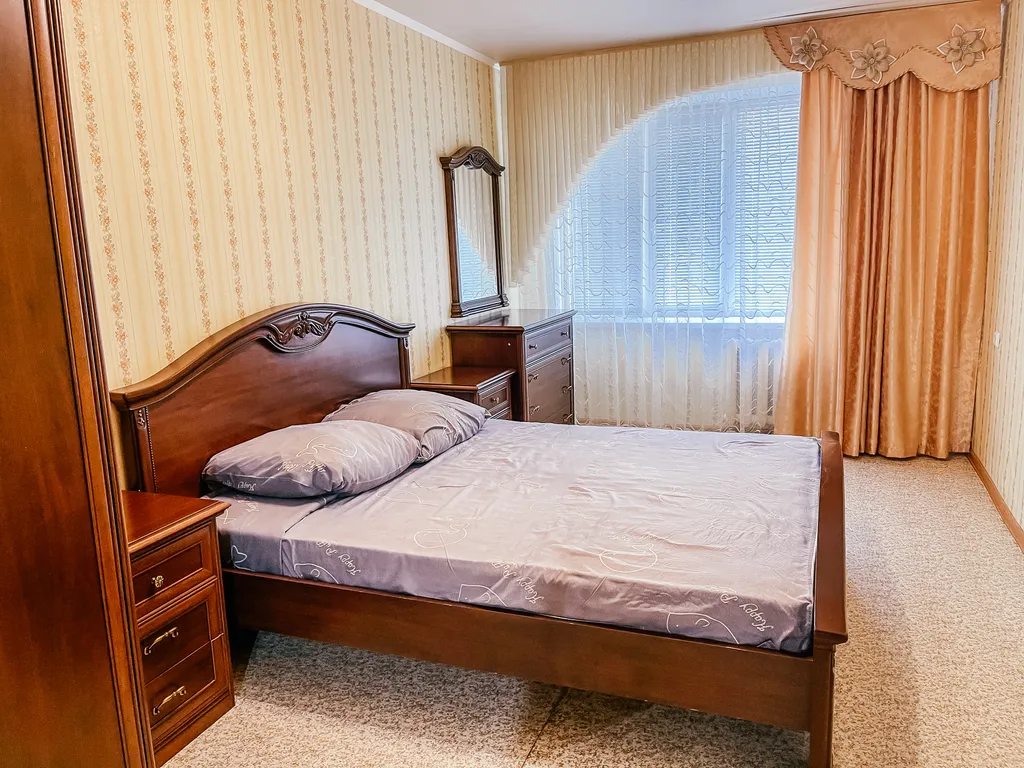 Квартира трёхкомнатная на улице Ватутина, 75 м², Сызрань — фото 4