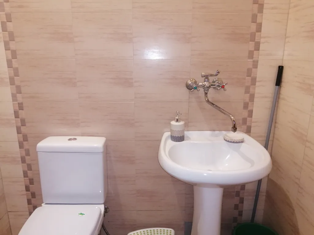 Дом 7-местный на улице Просторной, 70 м², Геленджик — фото 13