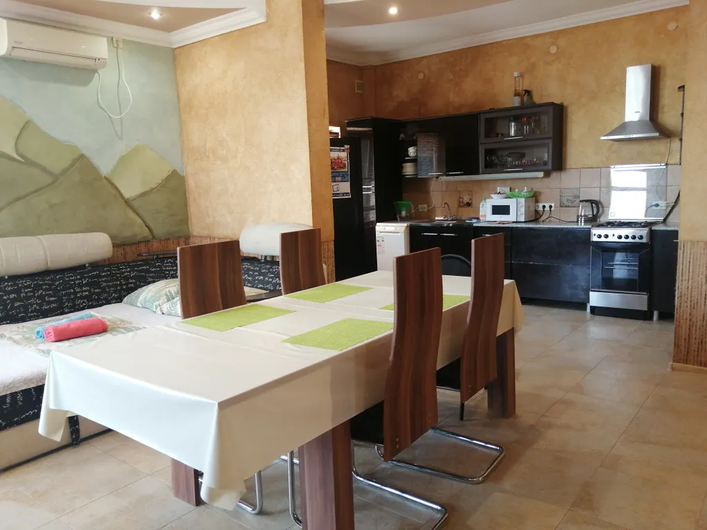 Дом 7-местный на улице Просторной, 70 м², Геленджик — фото 14