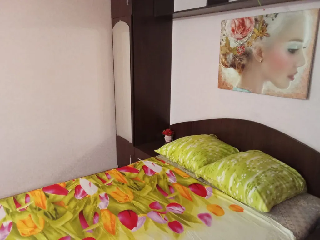 Квартира однокомнатная в Кировском, 54 м², Саратов — спальня, фото 4
