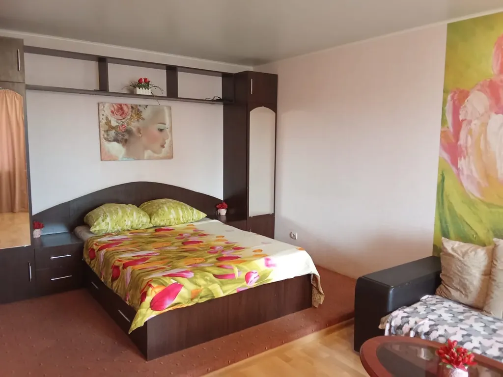 Квартира однокомнатная в Кировском, 54 м², Саратов — спальня, фото 5