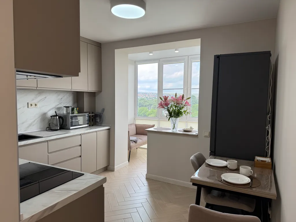 Квартира однокомнатная на улице Булгакова, 45 м², Пятигорск — кухня
