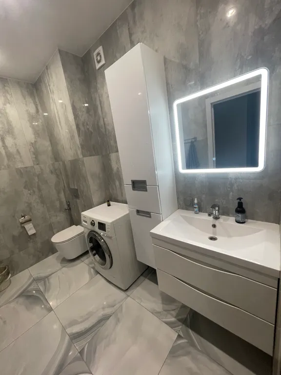 Квартира двухкомнатная на проспекте Карла Маркса, 58 м², Каменск-Шахтинский — ванная комната
