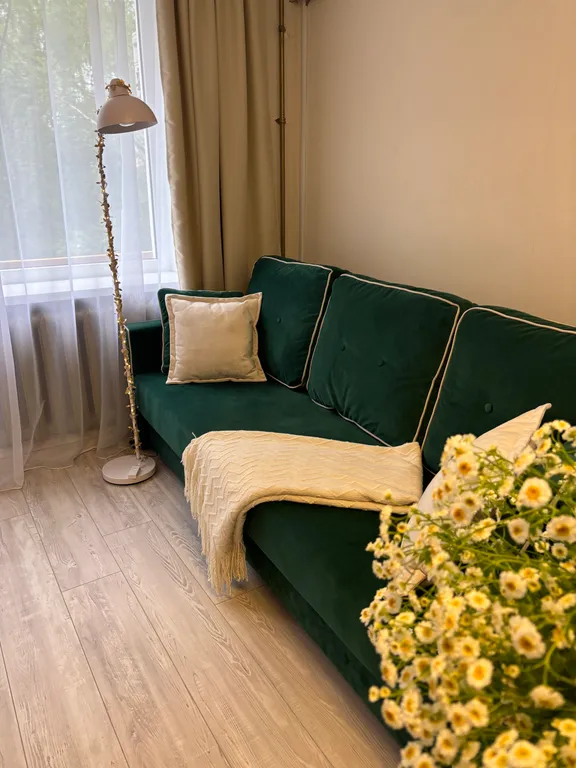 Квартира однокомнатная на улице Александровской, 30 м², Старая Русса — спальня, фото 5