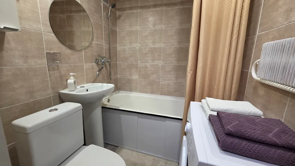 Квартира однокомнатная на улице Герцене, 33 м², Псков — ванная комната, фото 2