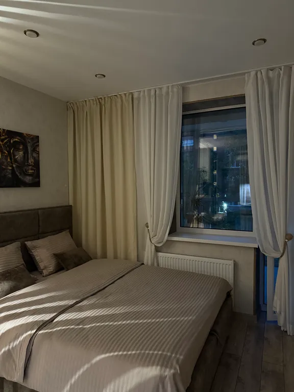 Студия однокомнатная в Автозаводском, 30 м², Тольятти — спальня, фото 2