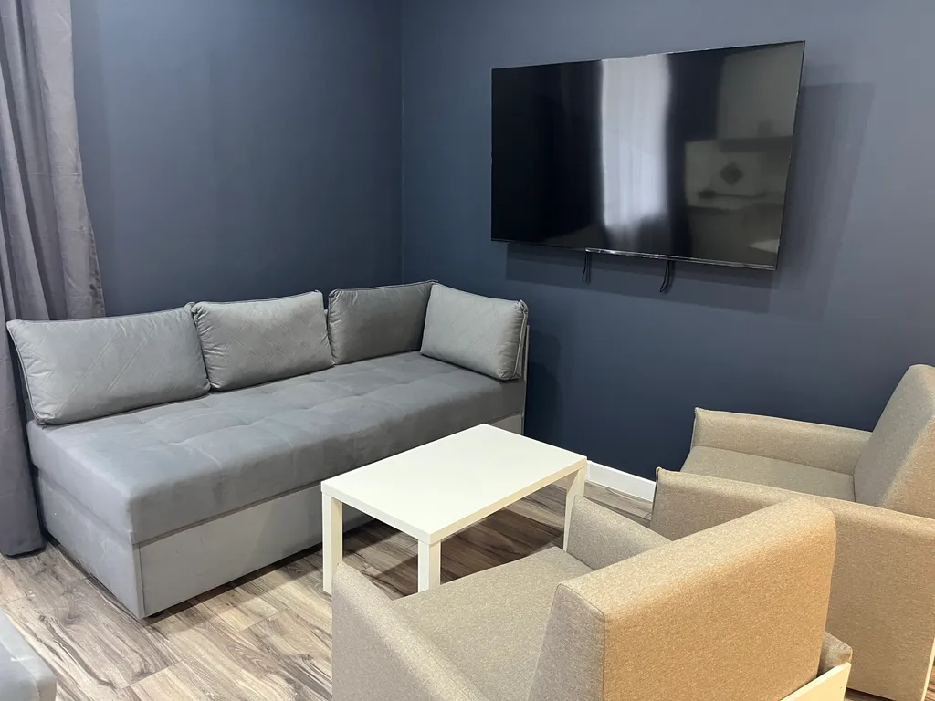 Квартира однокомнатная на площади Свободы, 55 м², Валдай — спальня, фото 2