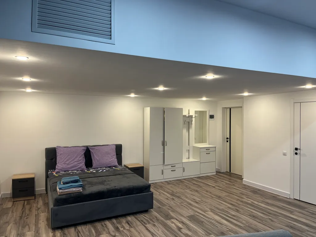 Квартира однокомнатная на площади Свободы, 55 м², Валдай — спальня, фото 3